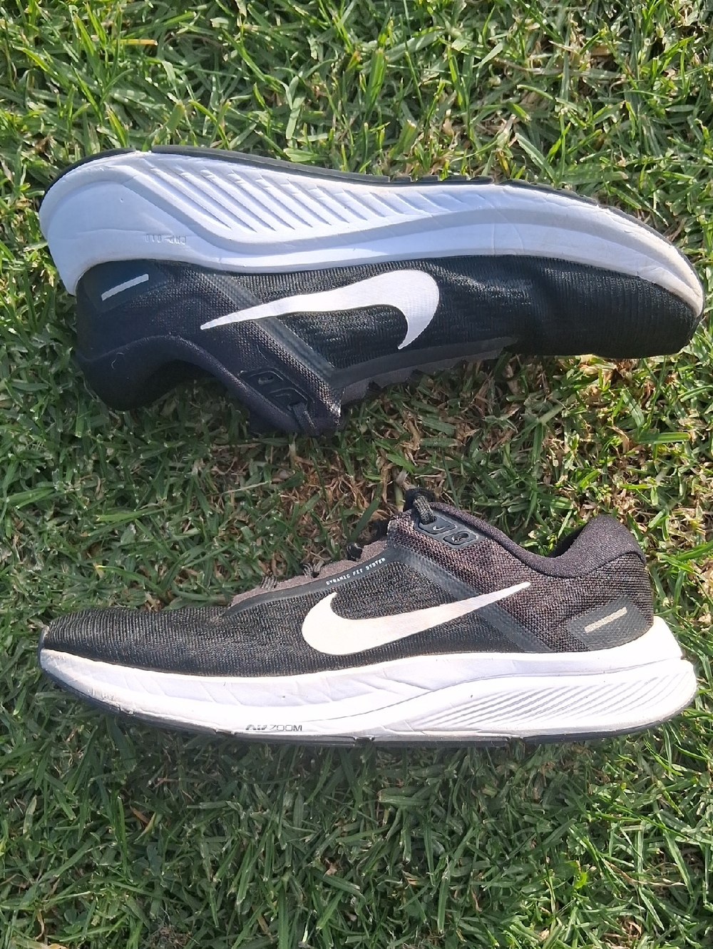 Nike Zoom Structure 24 Black & White Running Sneakers with Swoosh